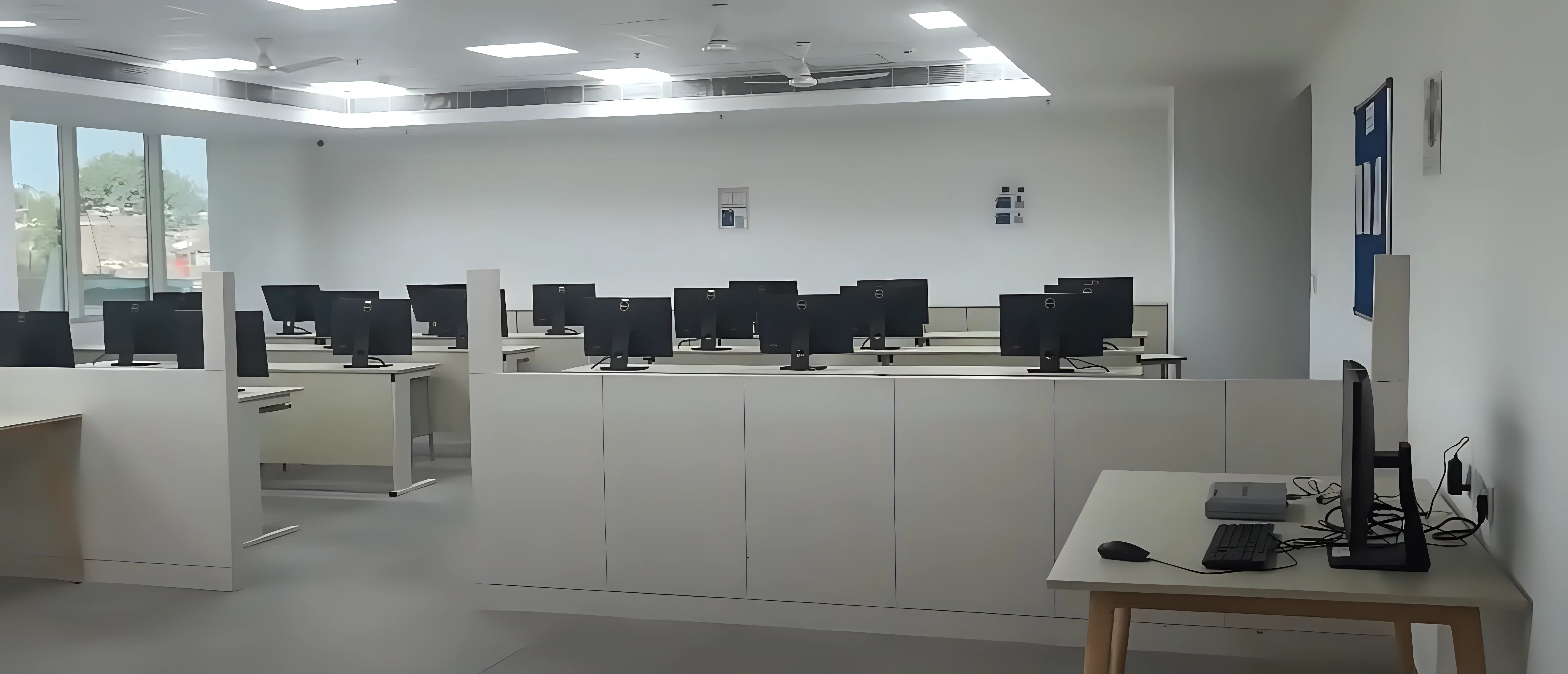 Vivekananda Institute of Technology Bangalore lab photo 2